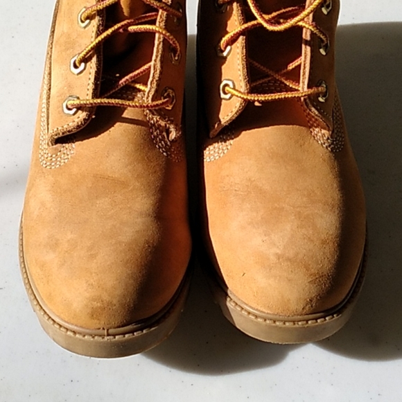 TIMBERLAND Vintage 8 Eye Lace-up Boots - Picture 7 of 9